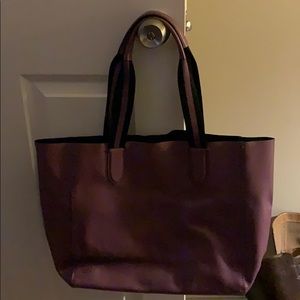 Authentic Coach Purse w Magentic Closure